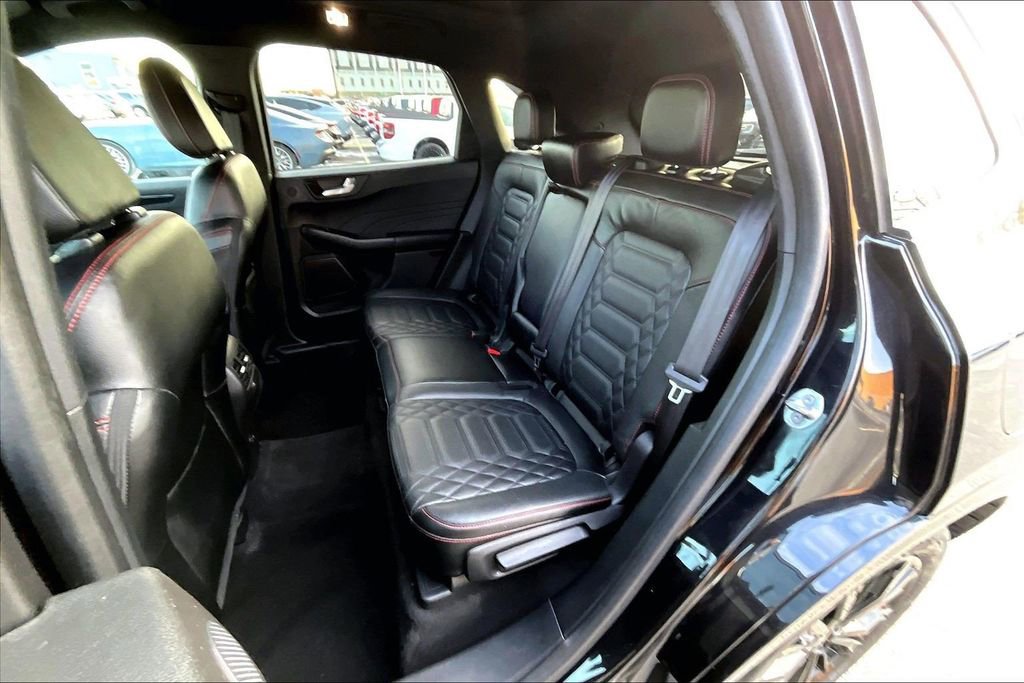 Certified 2023 Ford Escape ST-Line Elite w/ Premium Technology Package AWD/4WD image 25