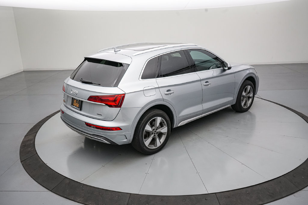 Used 2023 Audi Q5 2.0T Premium Plus w/ Premium Plus Package AWD/4WD image 4