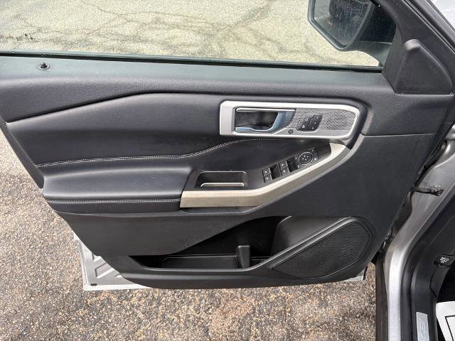 Certified 2021 Ford Explorer Limited w/ Equipment Group 301A image 10