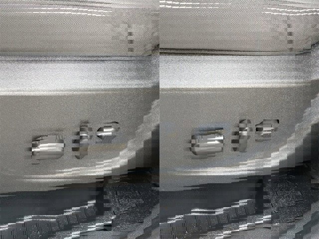 Certified 2017 Ford Escape SE w/ Equipment Group 201A image 26