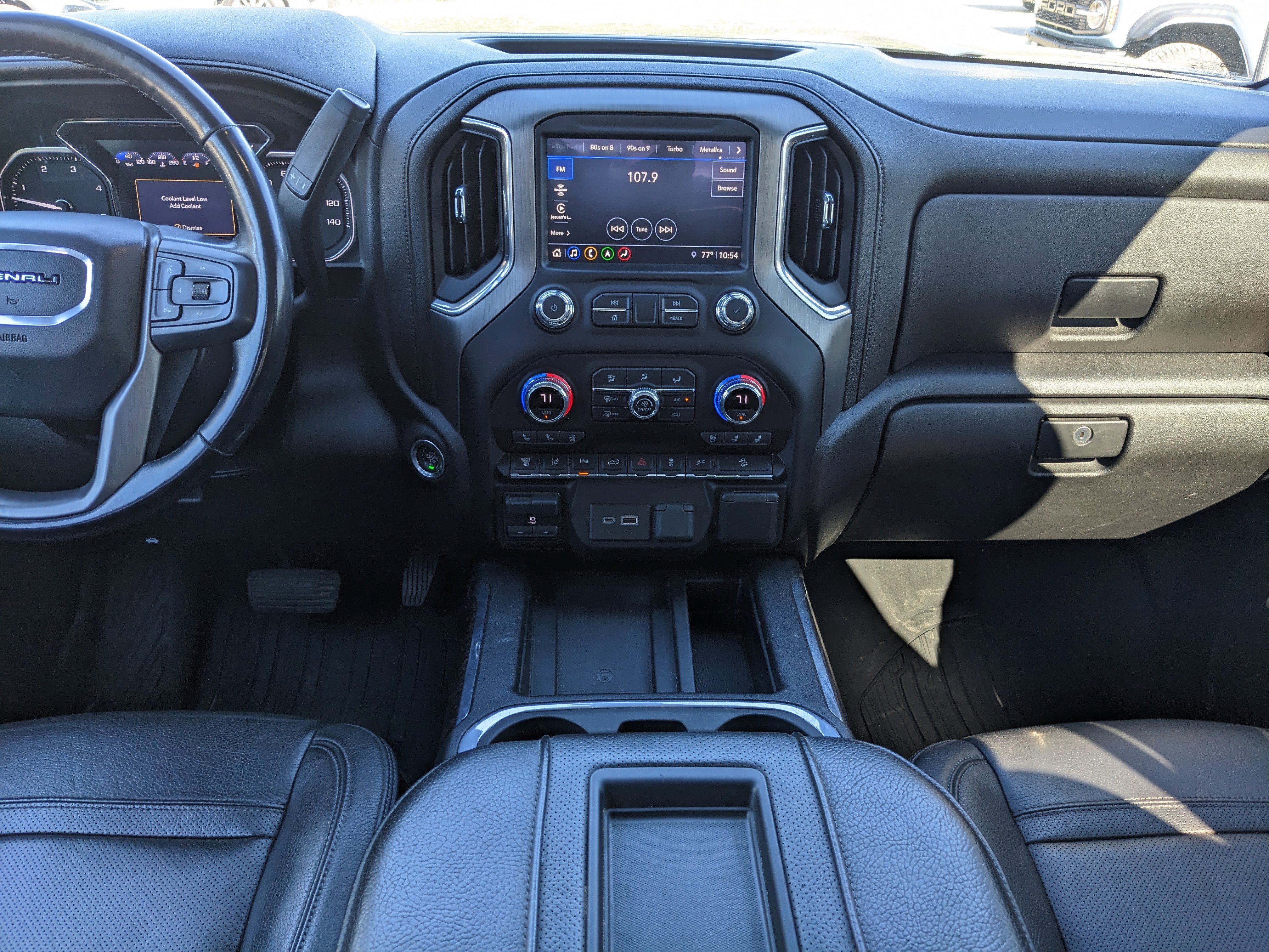 Used 2022 GMC Sierra 2500 Denali w/ Denali Ultimate Package image 17