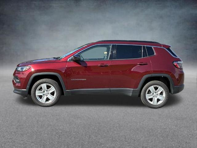 Used 2022 Jeep Compass Latitude w/ Convenience Group AWD/4WD image 2