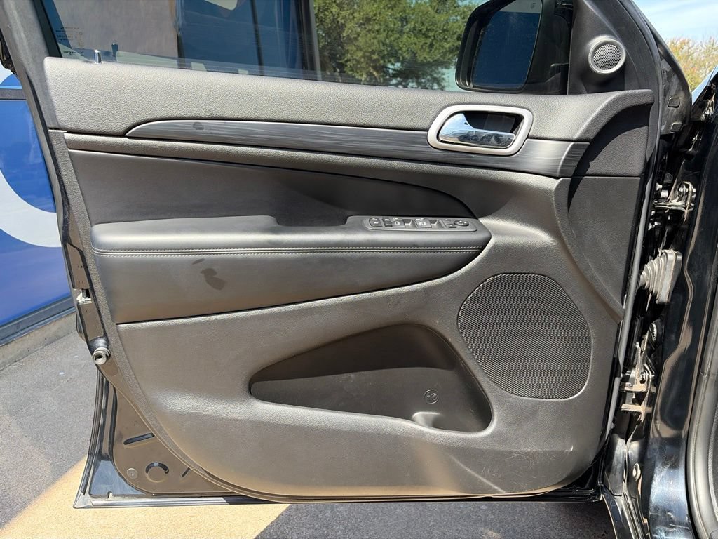 Used 2020 Jeep Grand Cherokee Altitude RWD image 20