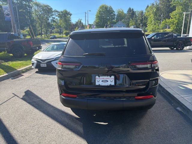Used 2023 Jeep Grand Cherokee L Laredo AWD/4WD image 7