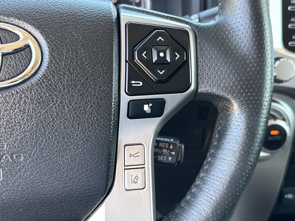 Used 2021 Toyota 4Runner Limited AWD/4WD image 17