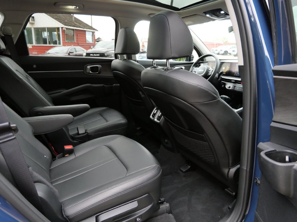 Used 2024 Kia Sorento X-Line EX AWD/4WD image 13
