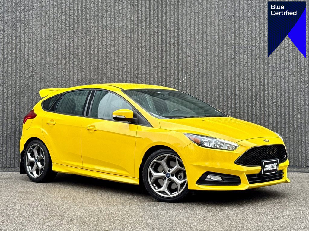 Certified 2018 Ford Focus ST image 1