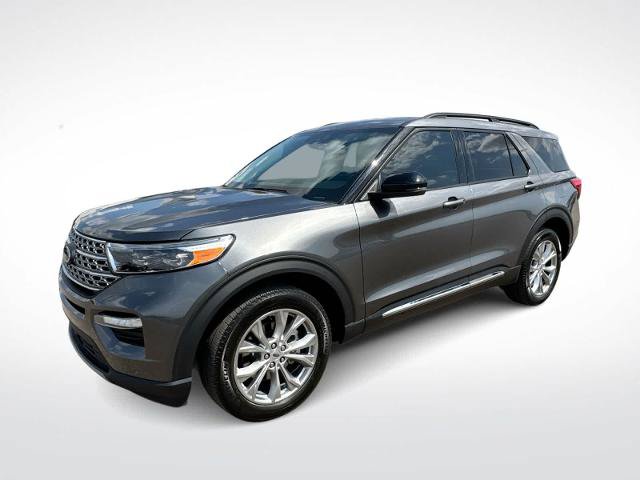 Certified 2024 Ford Explorer XLT w/ Equipment Group 202A AWD/4WD image 4