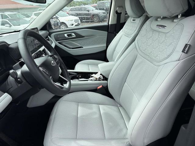 Certified 2025 Ford Explorer Platinum w/ Ultimate Package AWD/4WD image 17