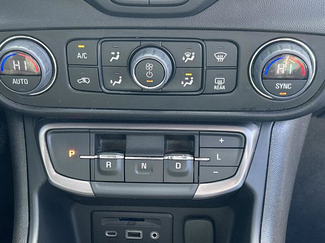 Used 2024 GMC Terrain AT4 AWD/4WD image 15