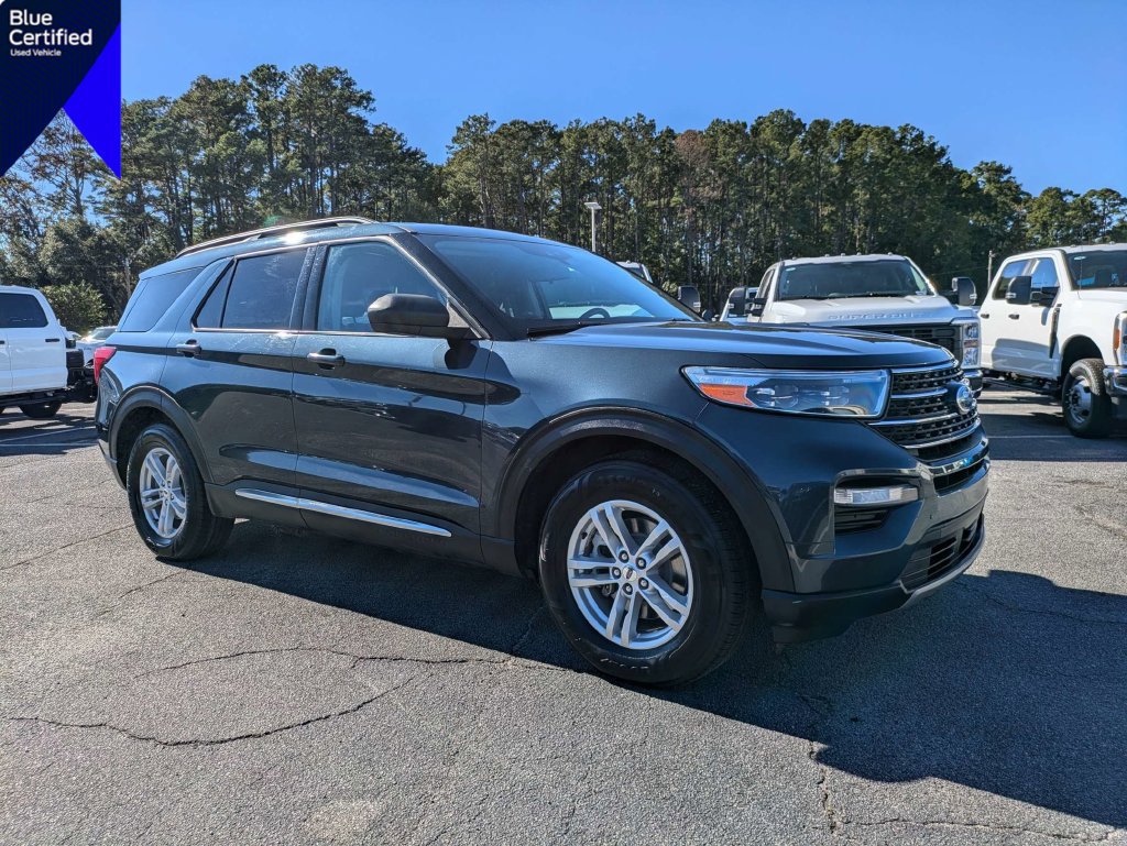 Certified 2022 Ford Explorer XLT w/ Equipment Group 202A
