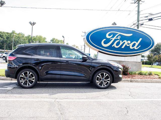 Certified 2021 Ford Escape SE w/ SE Sport Appearance Package