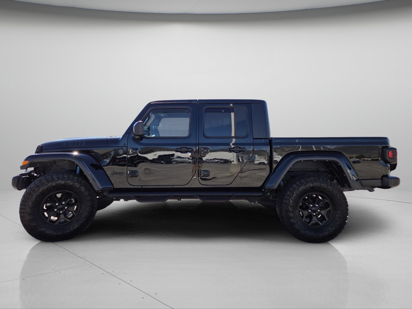 Used 2022 Jeep Gladiator Sport AWD/4WD image 16