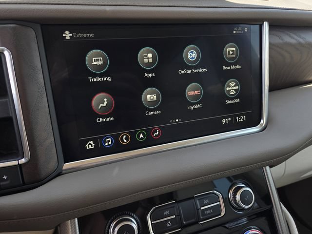 Used 2021 GMC Yukon XL Denali w/ Denali Ultimate Package AWD/4WD image 9