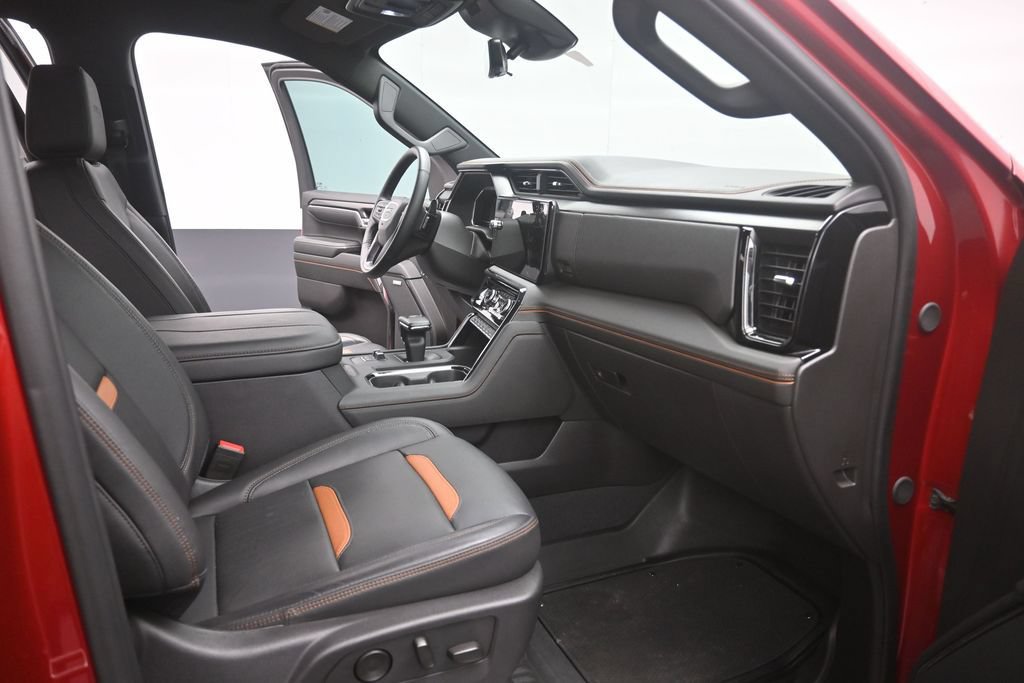 Used 2024 GMC Sierra 1500 AT4 w/ Technology Package AWD/4WD image 26