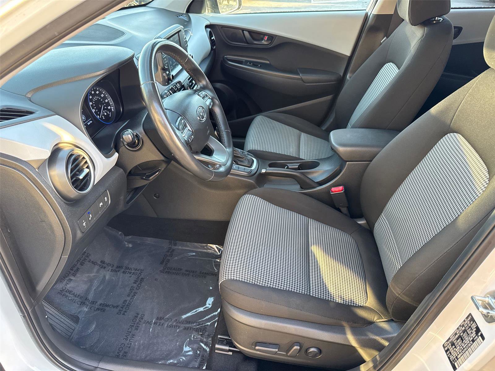 Used 2019 Hyundai Kona SEL w/ SEL Tech Package 02 image 24