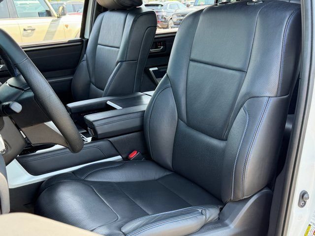 Used 2023 Toyota Sequoia Platinum AWD/4WD image 9