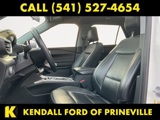 Certified 2022 Ford Explorer XLT w/ Equipment Group 202A image 9