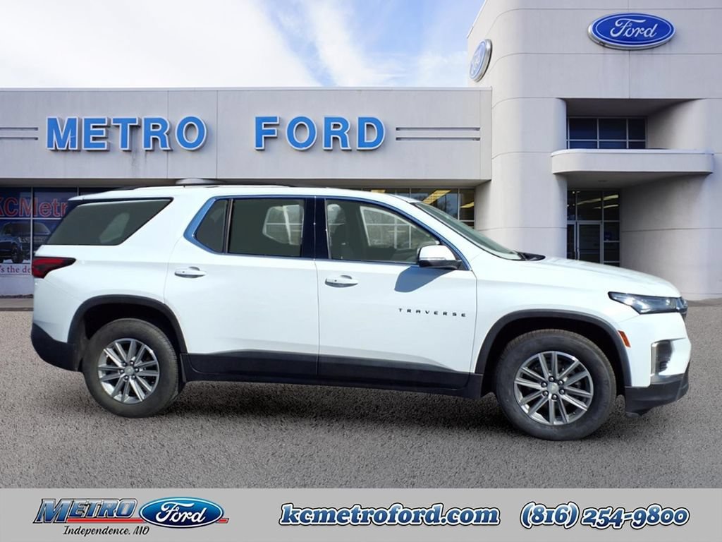 Used 2023 Chevrolet Traverse LT AWD/4WD image 2