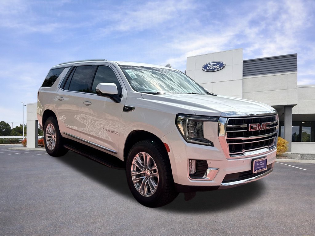 Used 2023 GMC Yukon SLT w/ SLT Luxury Package