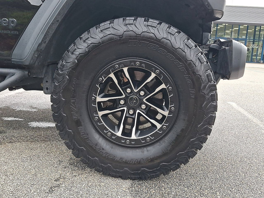 Used 2024 Jeep Wrangler Unlimited Sport AWD/4WD image 25