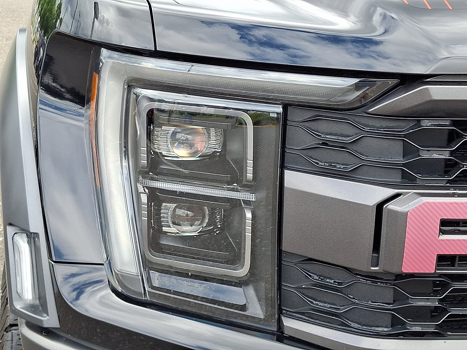 Certified 2022 Ford F150 Raptor w/ Equipment Group 801A High AWD/4WD image 9