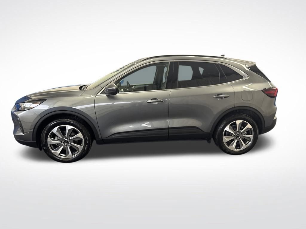 Certified 2025 Ford Escape Platinum w/ Premium Technology Package image 4