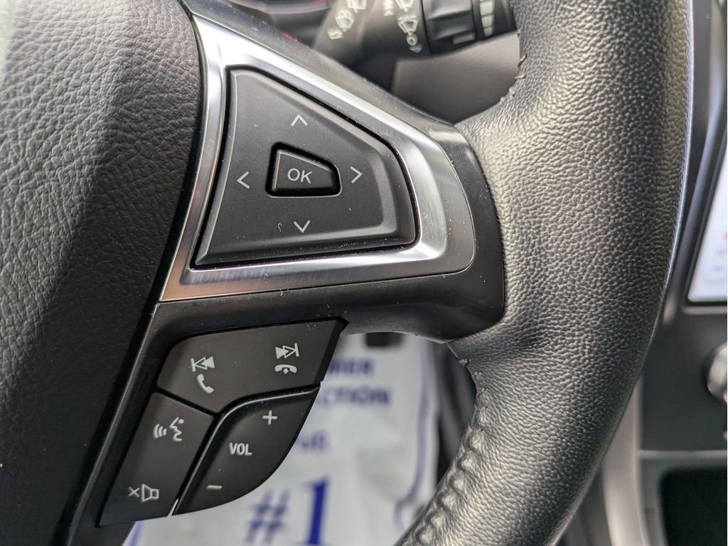 Certified 2024 Ford Edge SEL image 19