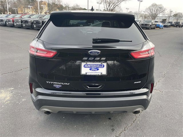Certified 2022 Ford Edge Titanium image 5