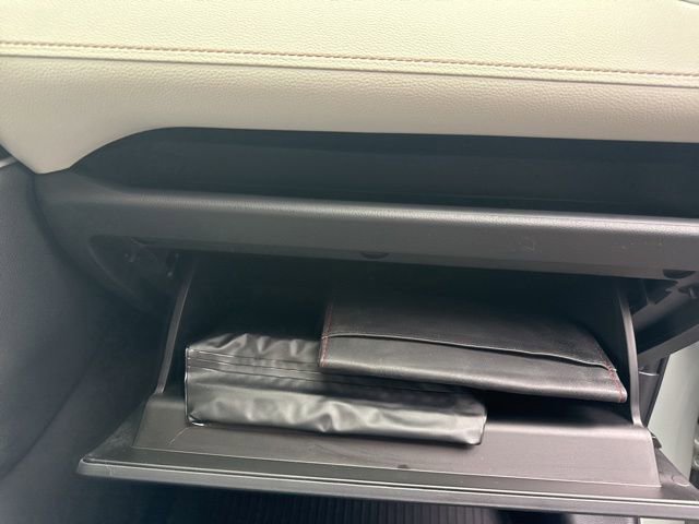 Used 2021 Toyota RAV4 XLE Premium image 33