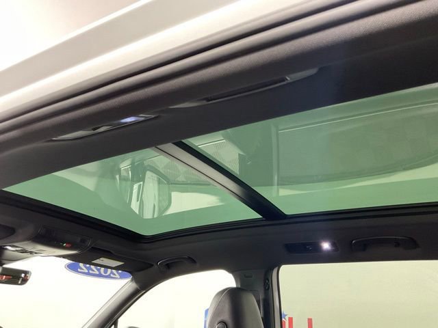 Used 2022 Volkswagen Tiguan SEL R-Line image 21