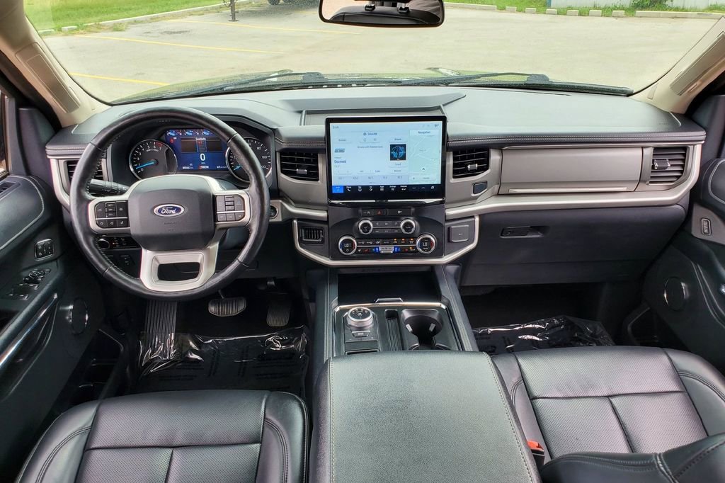 Certified 2024 Ford Expedition Max XLT RWD image 18