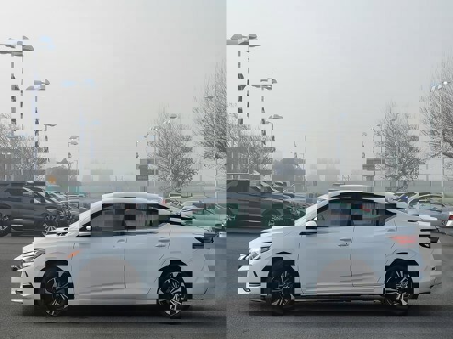 Used 2021 Nissan Sentra SV image 2