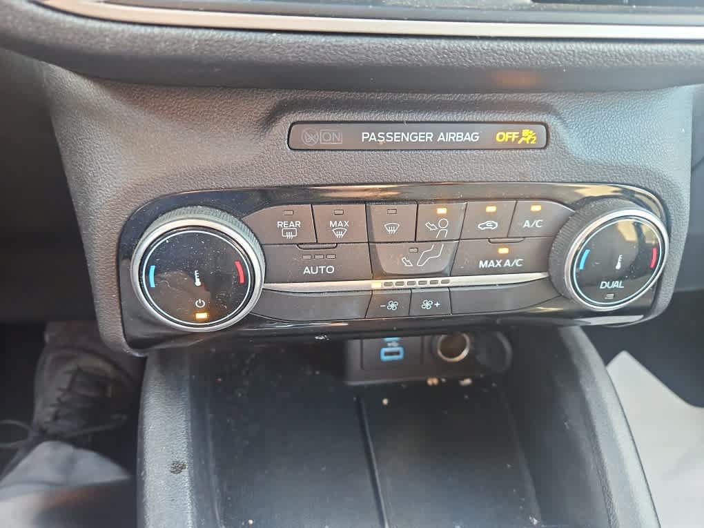 Certified 2022 Ford Escape SE AWD/4WD image 17