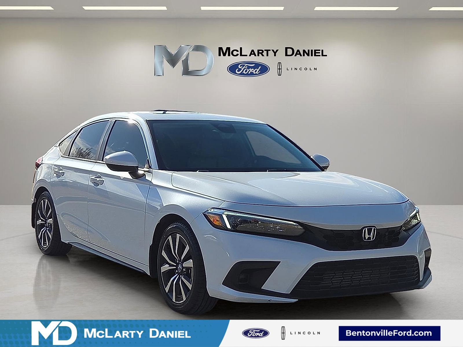 Used 2023 Honda Civic EX-L image 1