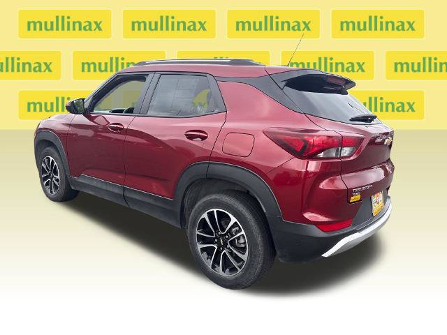 Used 2025 Chevrolet TrailBlazer LT AWD/4WD image 11