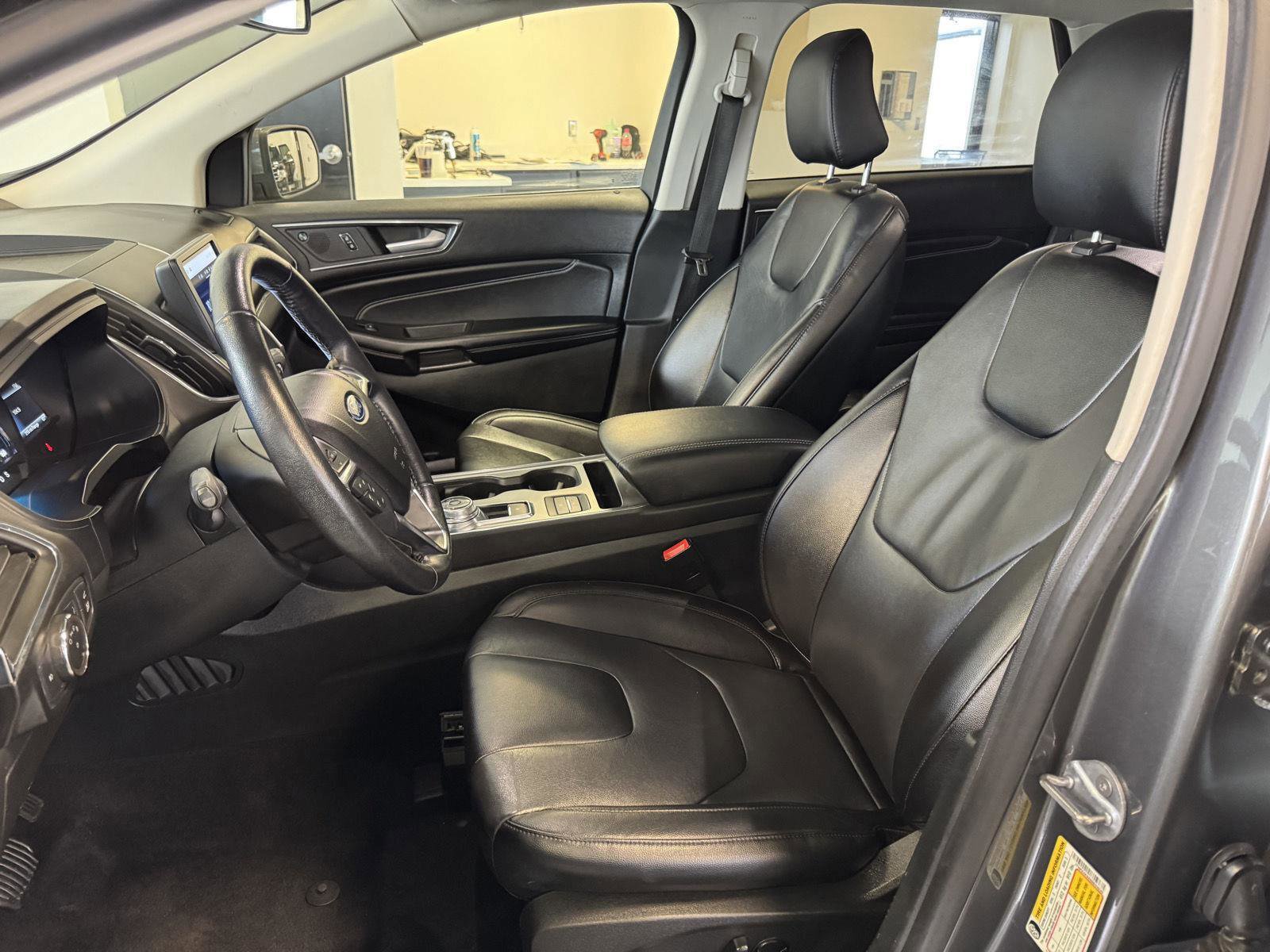 Certified 2022 Ford Edge Titanium image 18