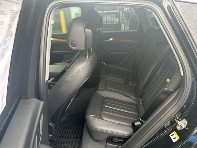 Used 2023 Audi Q5 2.0T Premium w/ Convenience Package image 23