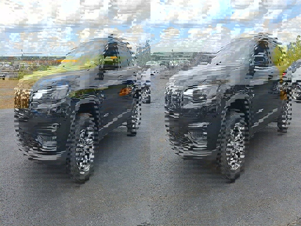 Used 2021 Jeep Cherokee Latitude Lux w/ Trailer Tow Group