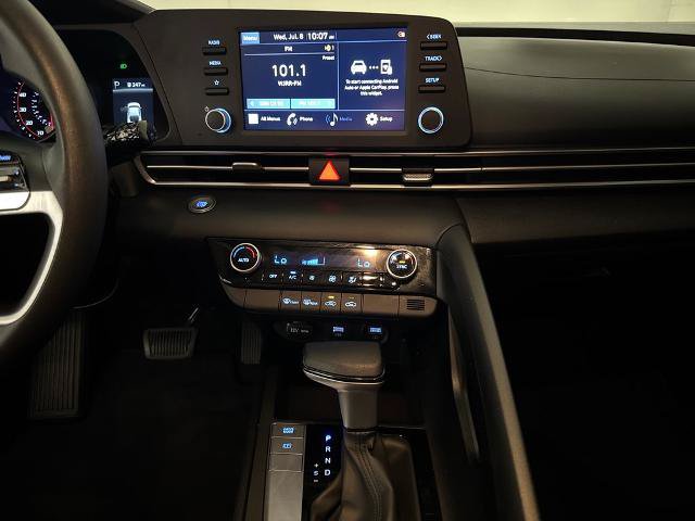 Used 2022 Hyundai Elantra SEL FWD image 24