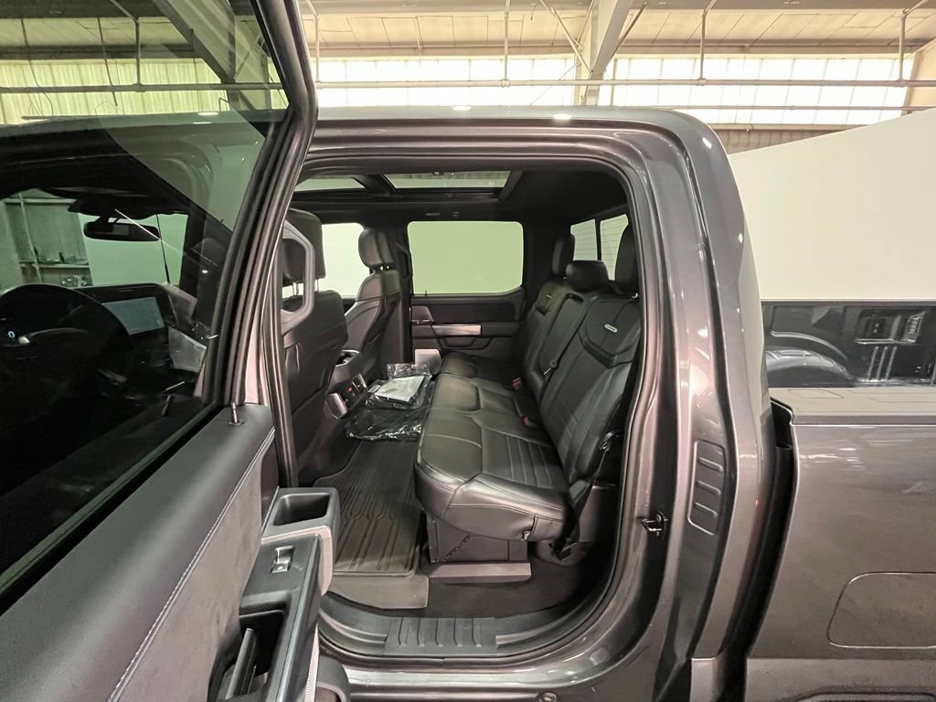 Certified 2026 Ford F350 Platinum AWD/4WD image 17