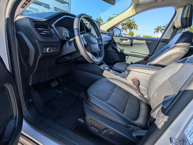 Certified 2020 Ford Escape Titanium image 8