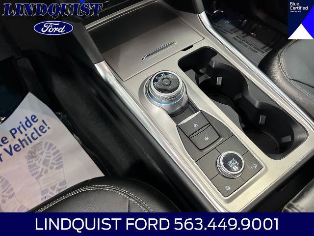 Certified 2023 Ford Explorer Limited w/ Limited Technology Package AWD/4WD image 11