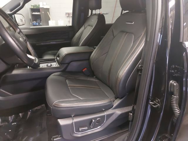 Certified 2023 Ford Expedition Platinum image 15