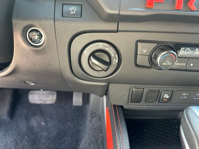 Used 2025 Nissan Frontier PRO-4X AWD/4WD image 21