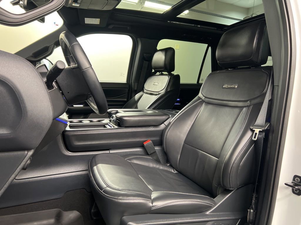 Certified 2025 Ford Expedition Max Platinum w/ Stealth Performance Package image 28