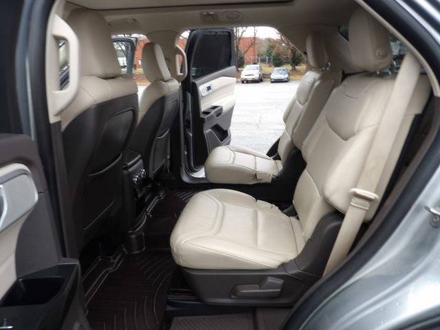 Certified 2020 Ford Explorer Platinum w/ Premium Technology Package image 28