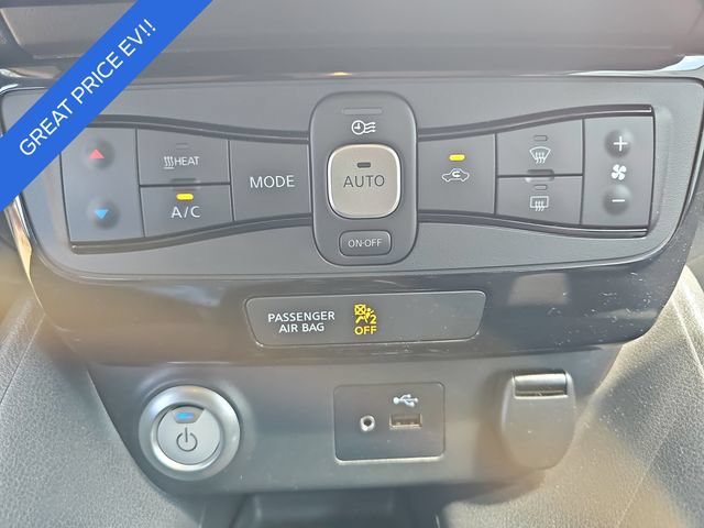 Used 2019 Nissan Leaf SV w/ SV Technology Package FWD image 25