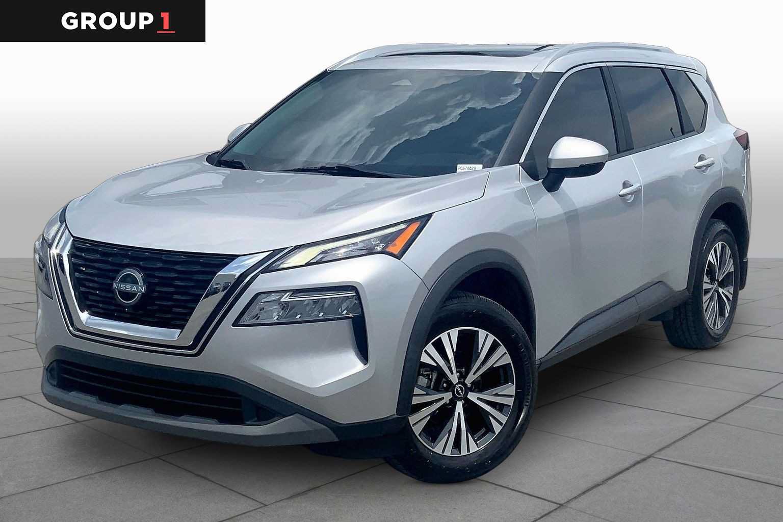 Used 2023 Nissan Rogue SV w/ SV Premium Package FWD image 1