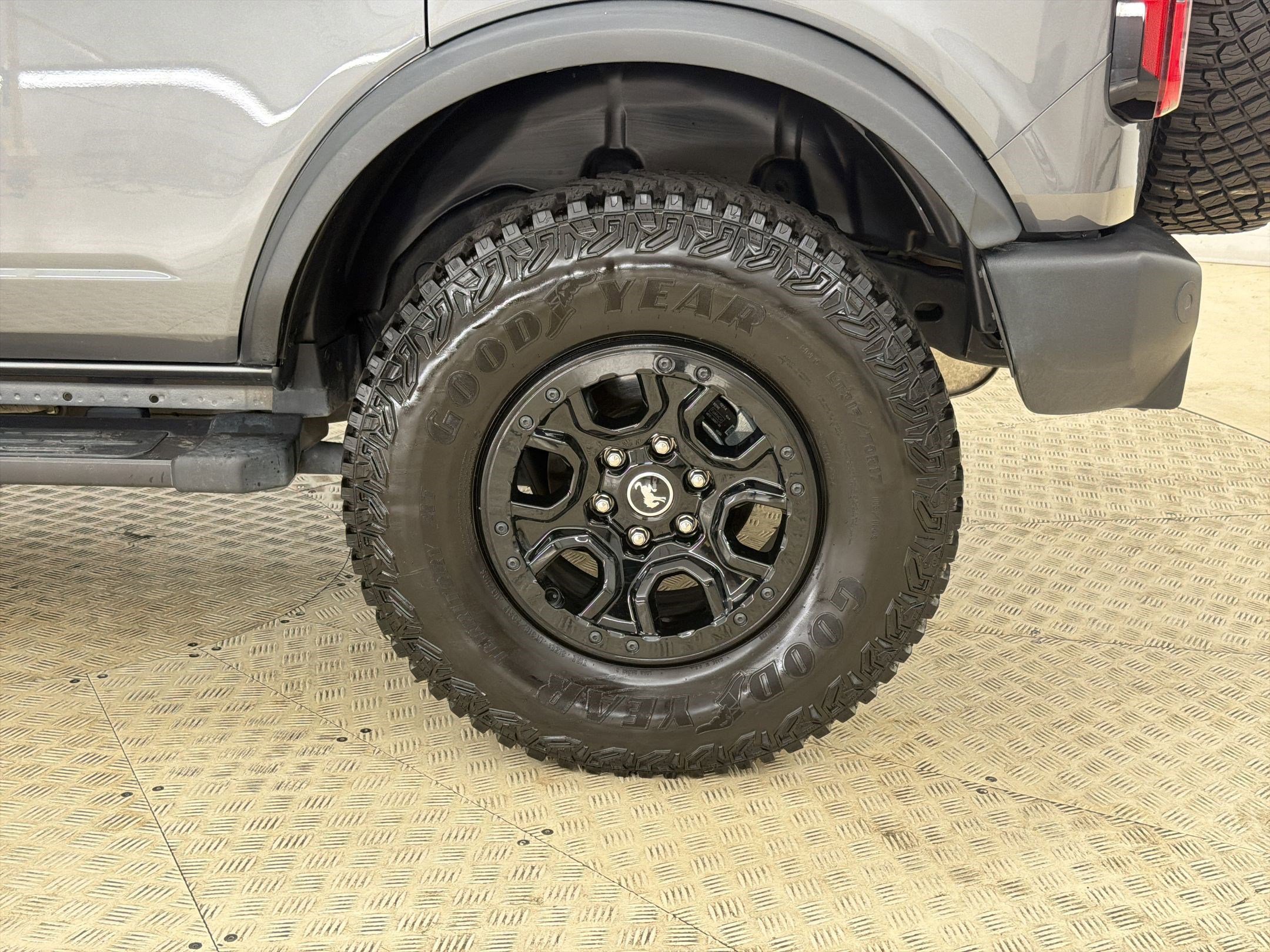 Certified 2024 Ford Bronco Wildtrak AWD/4WD image 11